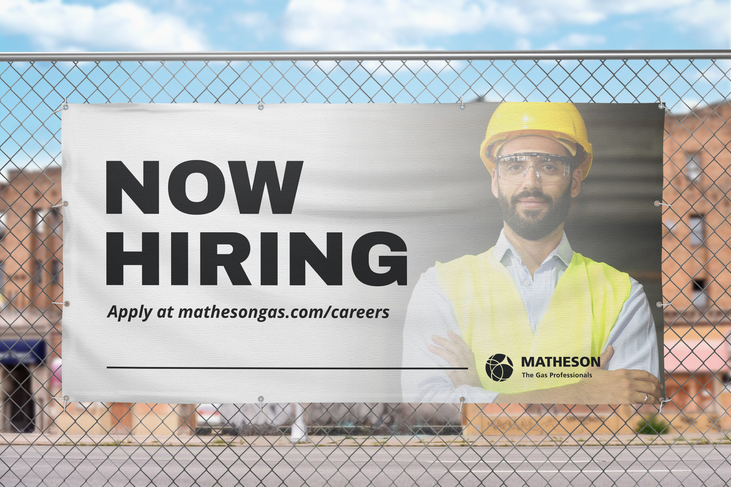 now hiring - fence banner